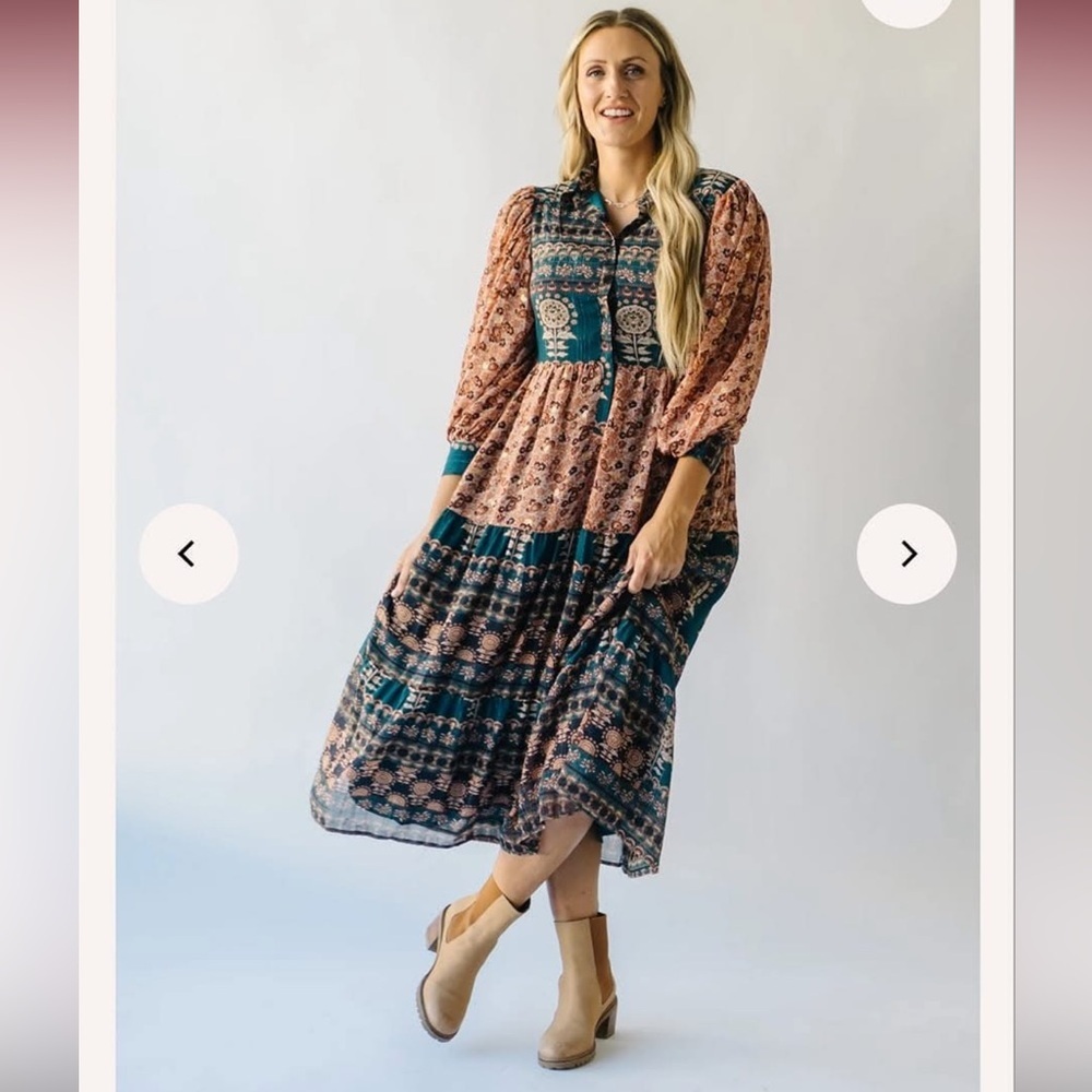 AUREUM midi tiered Puff Sleeve Dress Size Medium